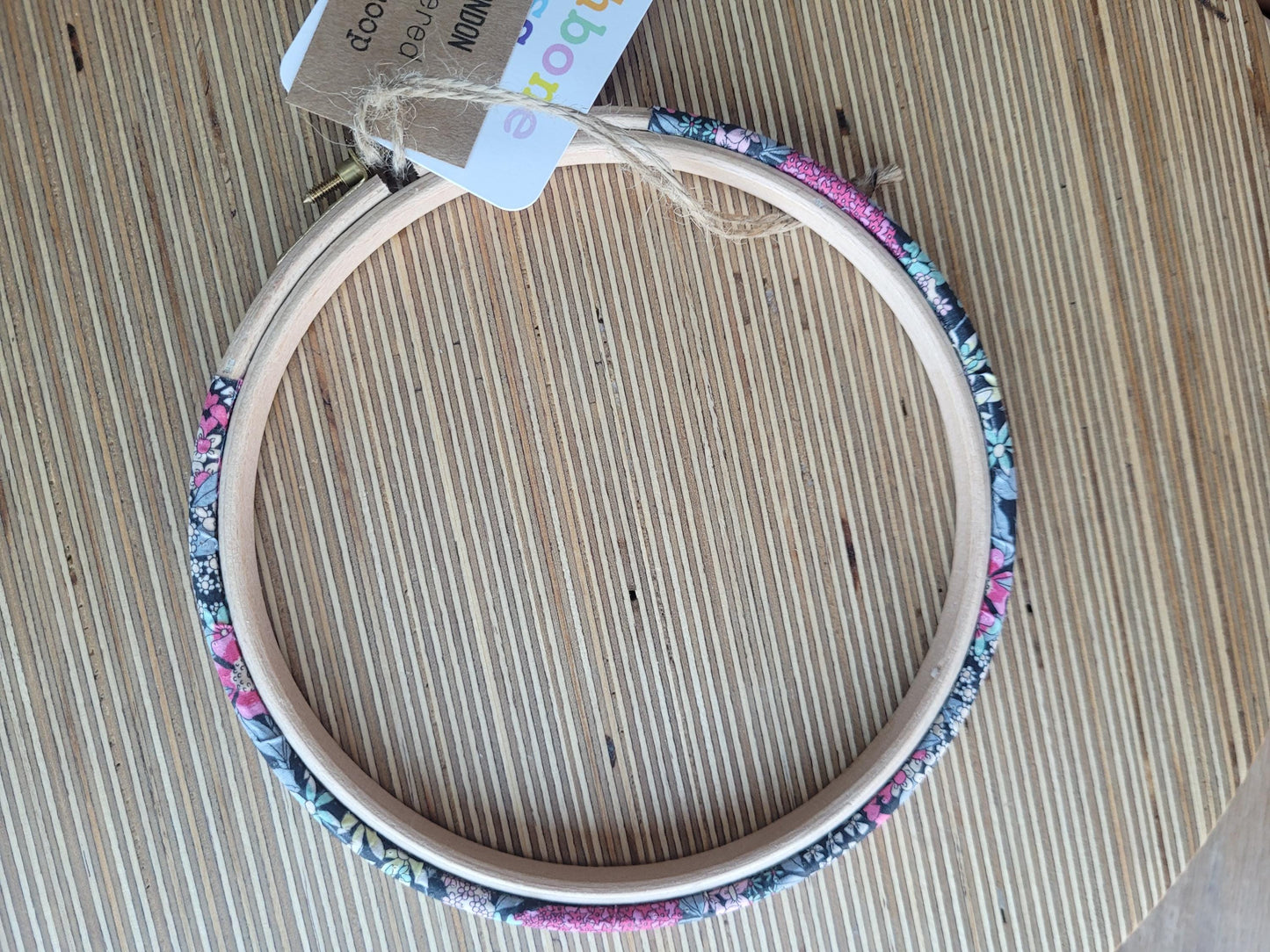 Fabric Covered Embroidery Hoop Elbesee - Liberty of London Tana Lawn Fabric 5 & 6 Inch