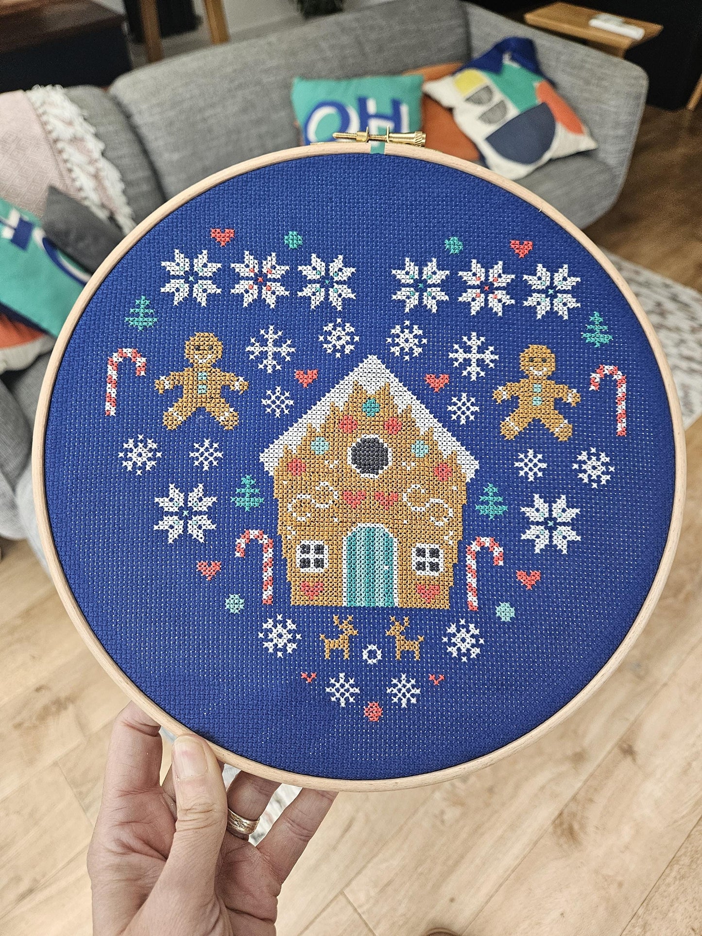 Gingerbread House Christmas Heart Cross Stitch Kit