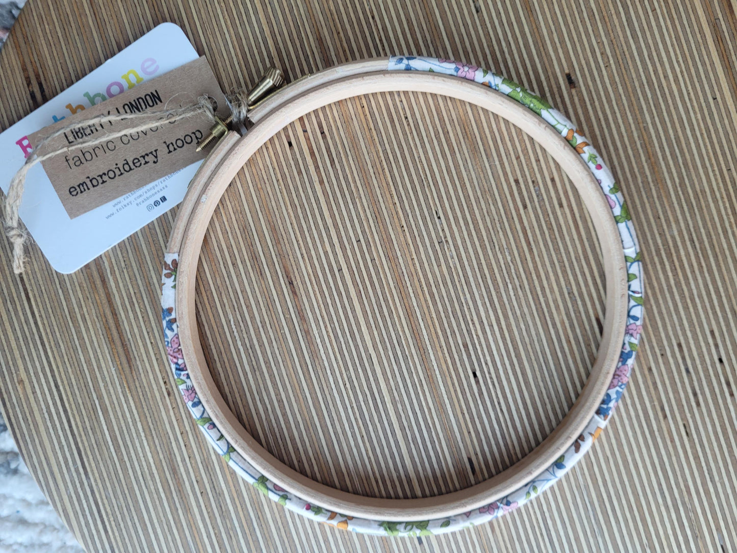 Fabric Covered Embroidery Hoop Elbesee - Liberty of London Tana Lawn Fabric 5 & 6 Inch